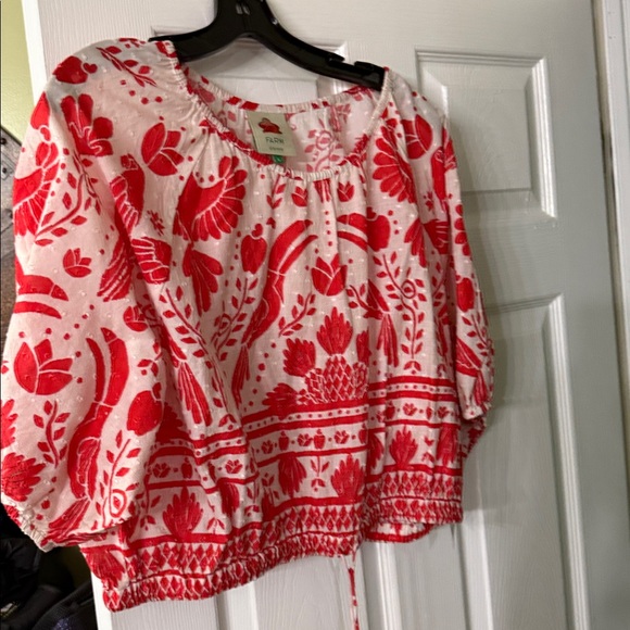 FARM Rio Red and White Floral Blouse-New - Picture 3 of 3
